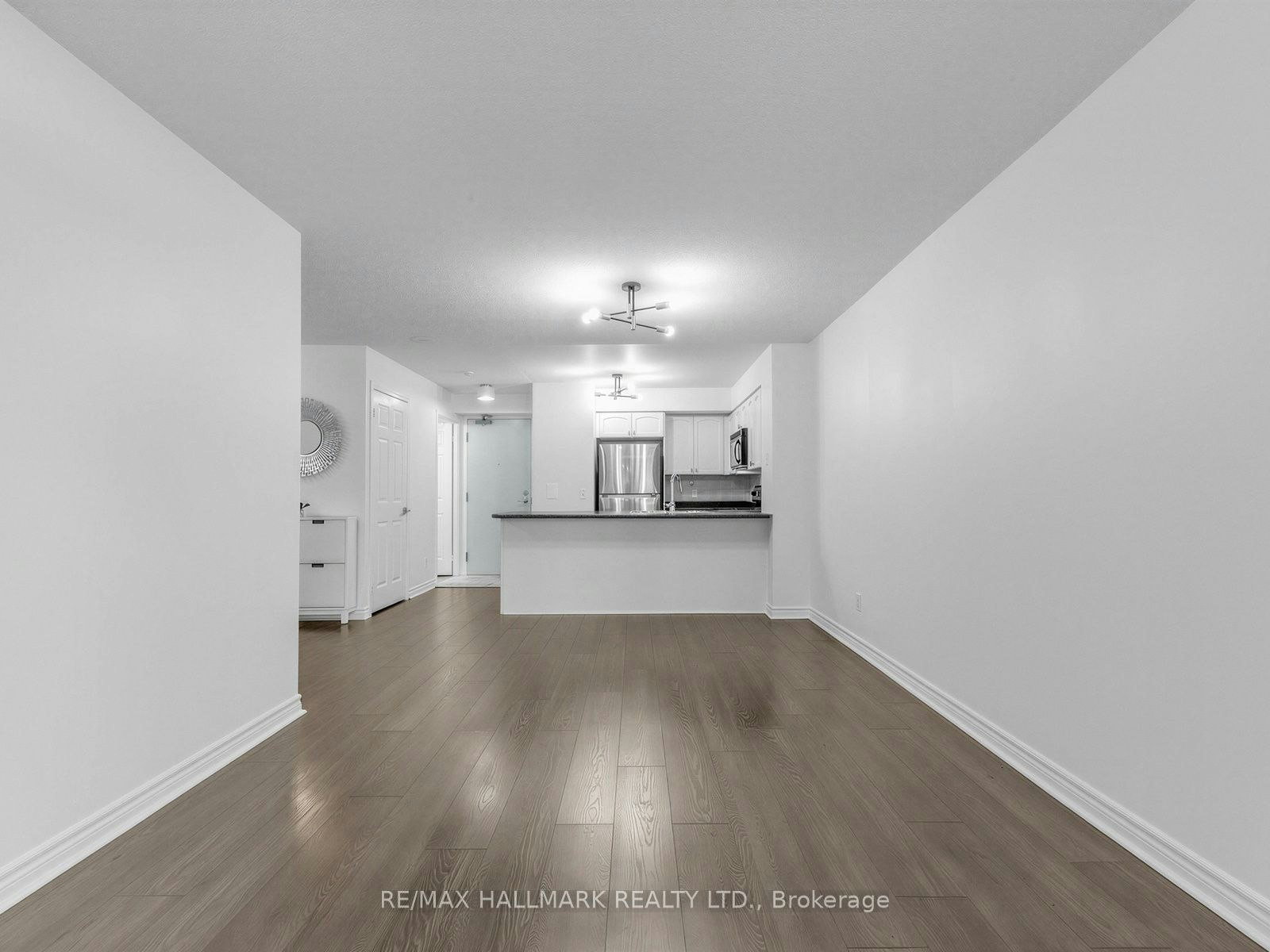805-30 Grand Trunk Crescent, Toronto, ON, M5J 3A4 - 7