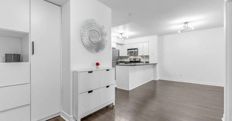 805-30 Grand Trunk Crescent, Toronto, ON, M5J 3A4 - 27