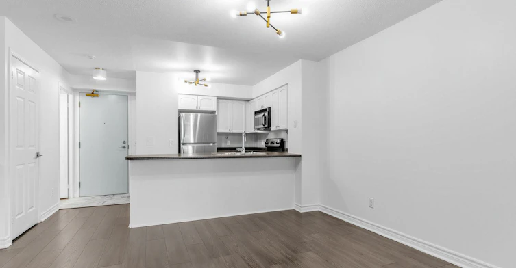 805-30 Grand Trunk Crescent, Toronto, ON, M5J 3A4 - 8