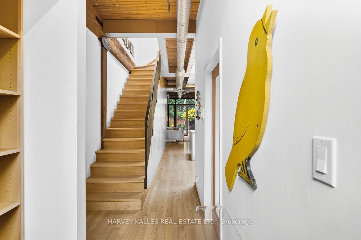 7-200 Clinton Street, Toronto, ON, M6G 2Y5 - 4