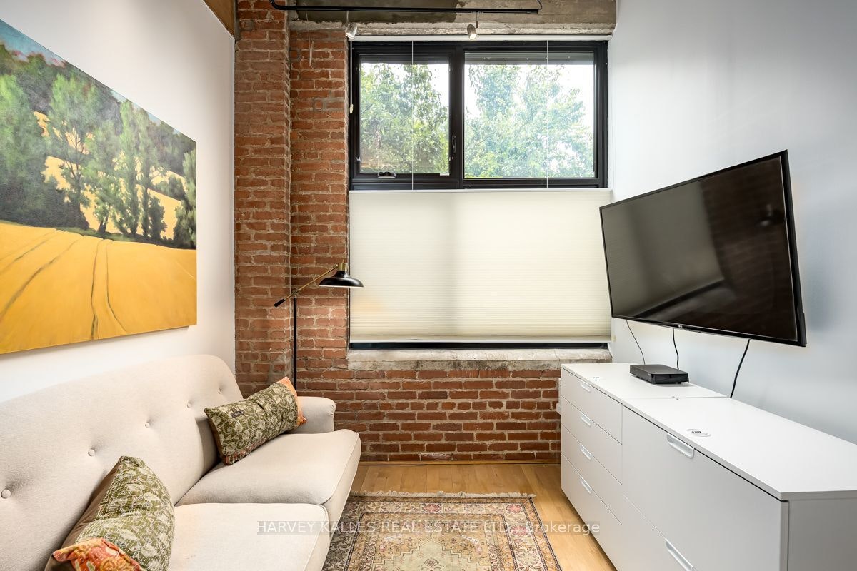 7-200 Clinton Street, Toronto, ON, M6G 2Y5 - 7