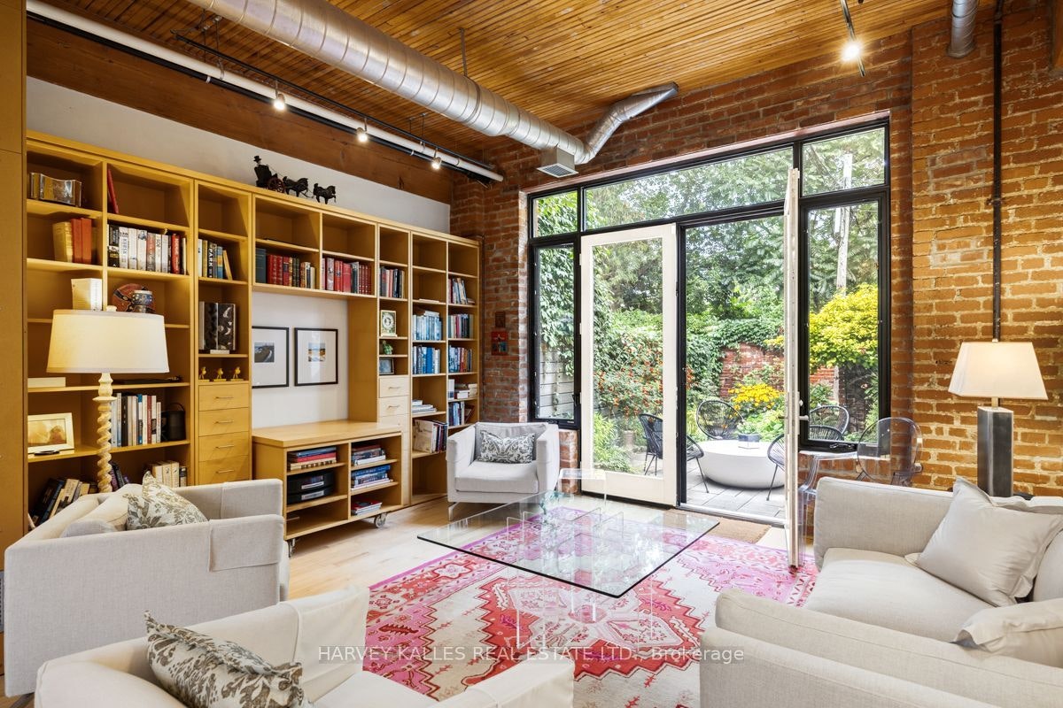 7-200 Clinton Street, Toronto, ON, M6G 2Y5 - 16