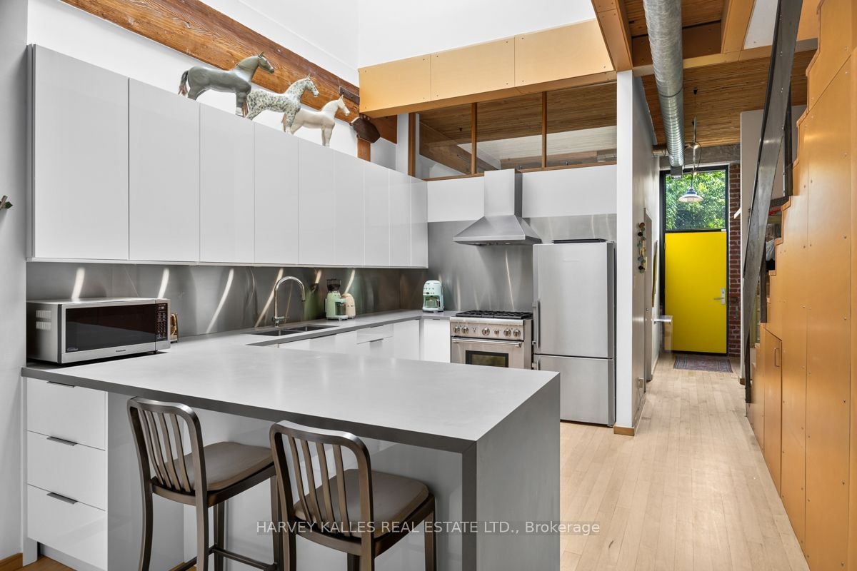 7-200 Clinton Street, Toronto, ON, M6G 2Y5 - 11