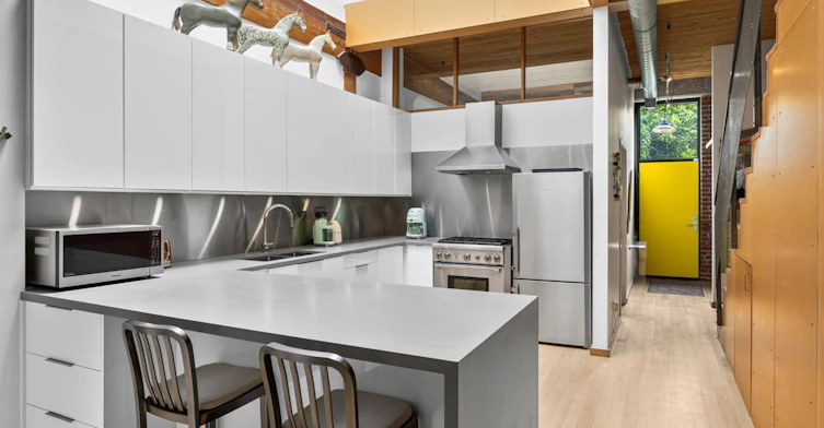 7-200 Clinton Street, Toronto, ON, M6G 2Y5 - 11