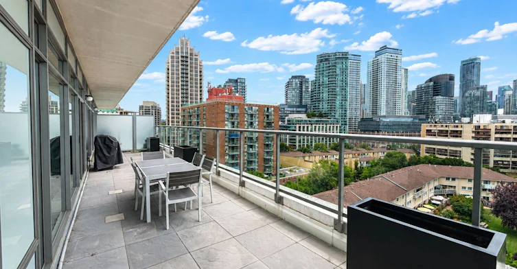 905-90 Stadium Road, Toronto, ON, M5V 3W5 - 5