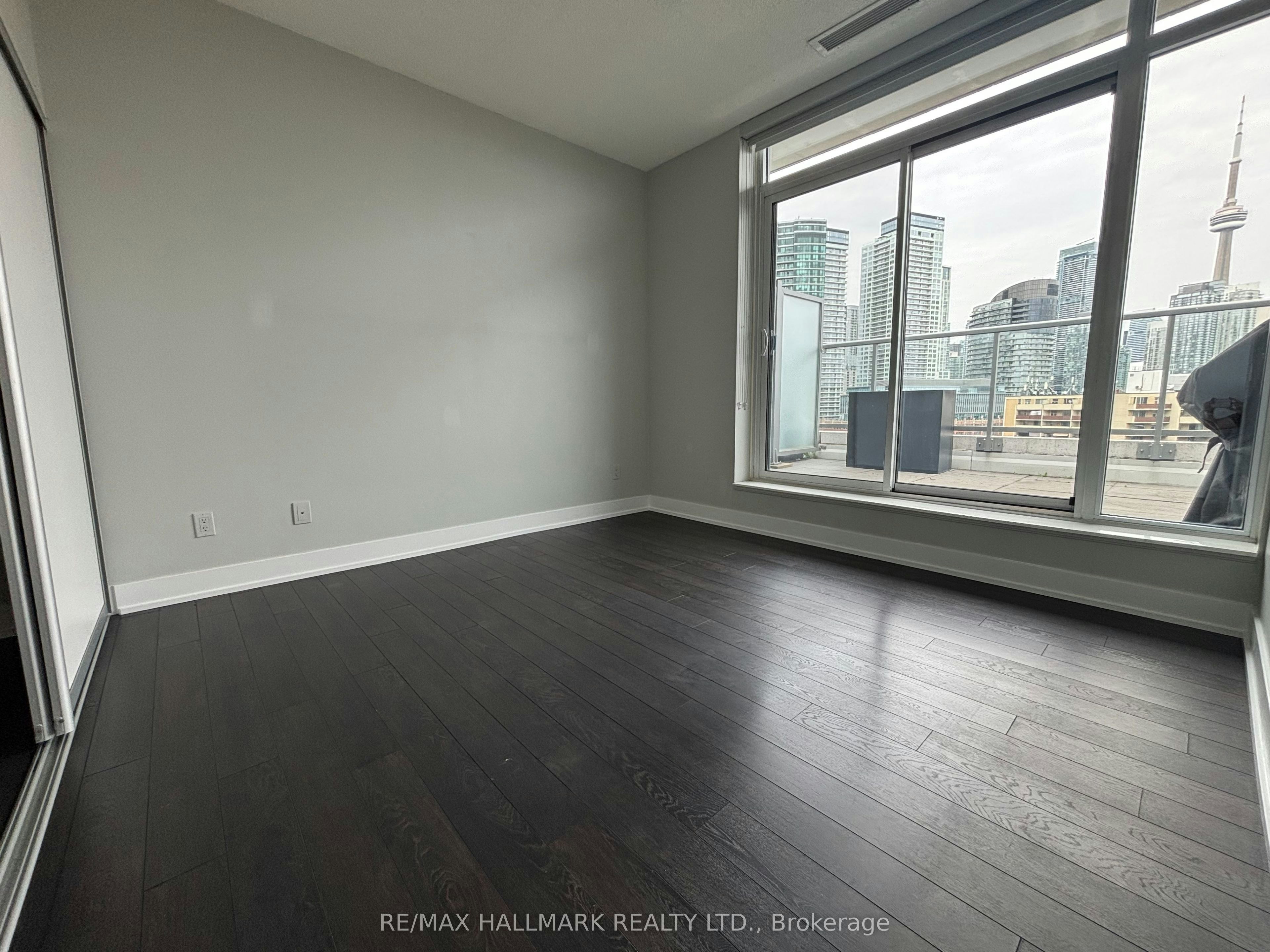 905-90 Stadium Road, Toronto, ON, M5V 3W5 - 12