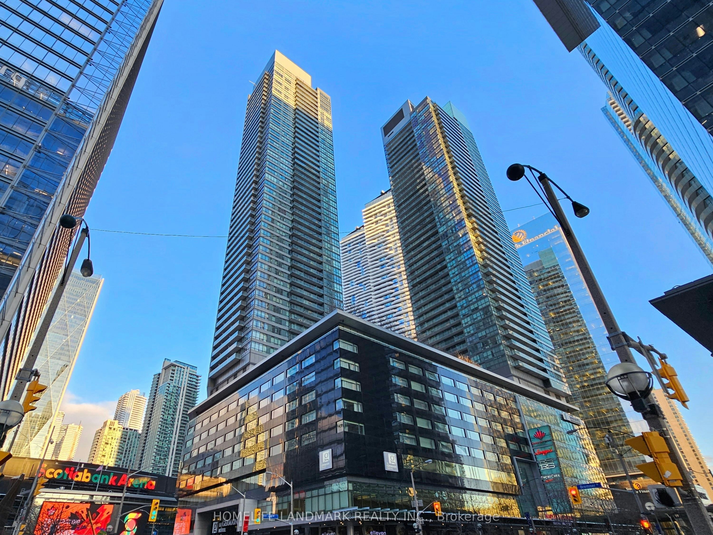 2410-55 Bremner Boulevard, Toronto, ON, M5J 0A6