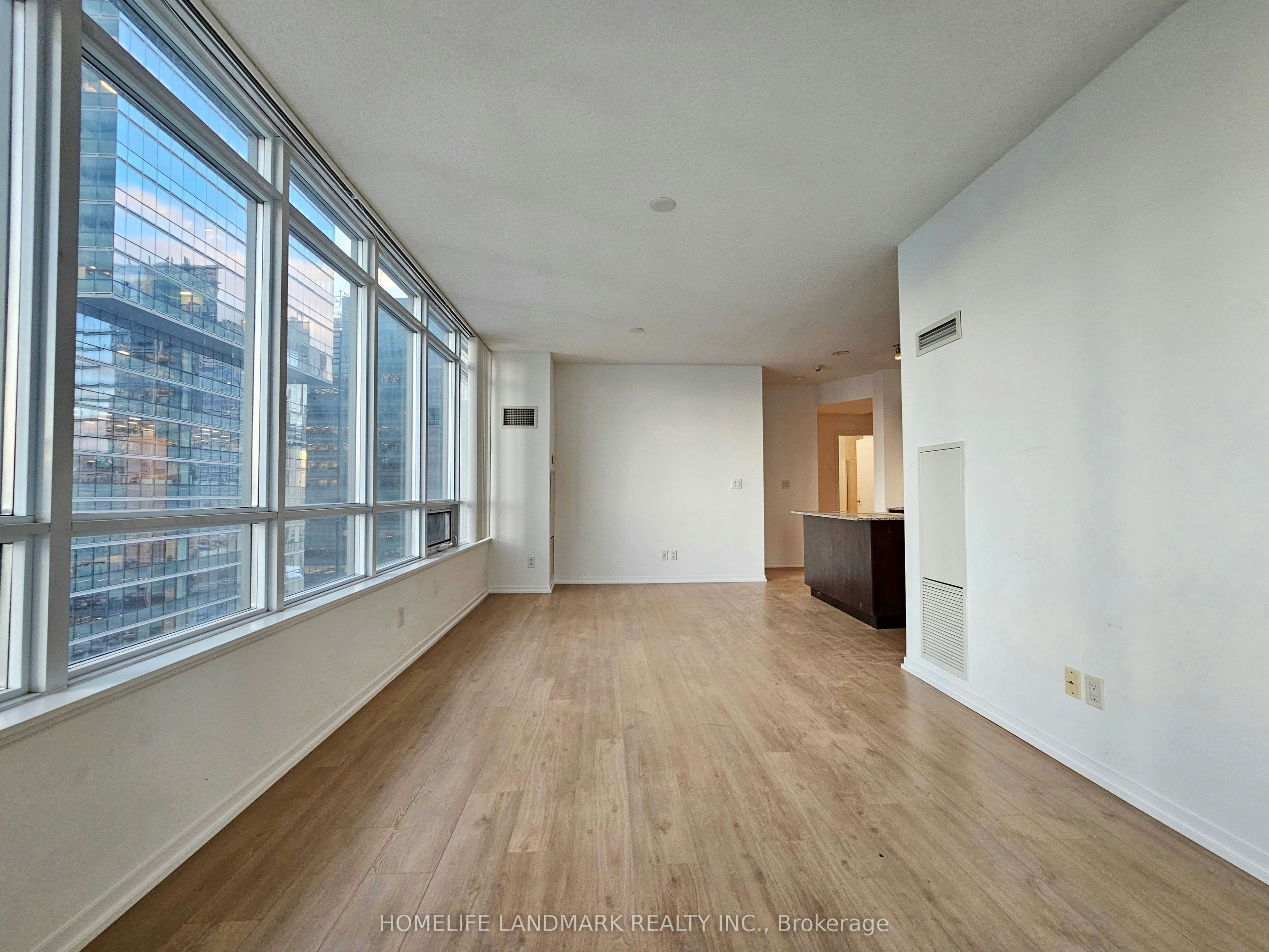2410-55 Bremner Boulevard, Toronto, ON, M5J 0A6 - 7