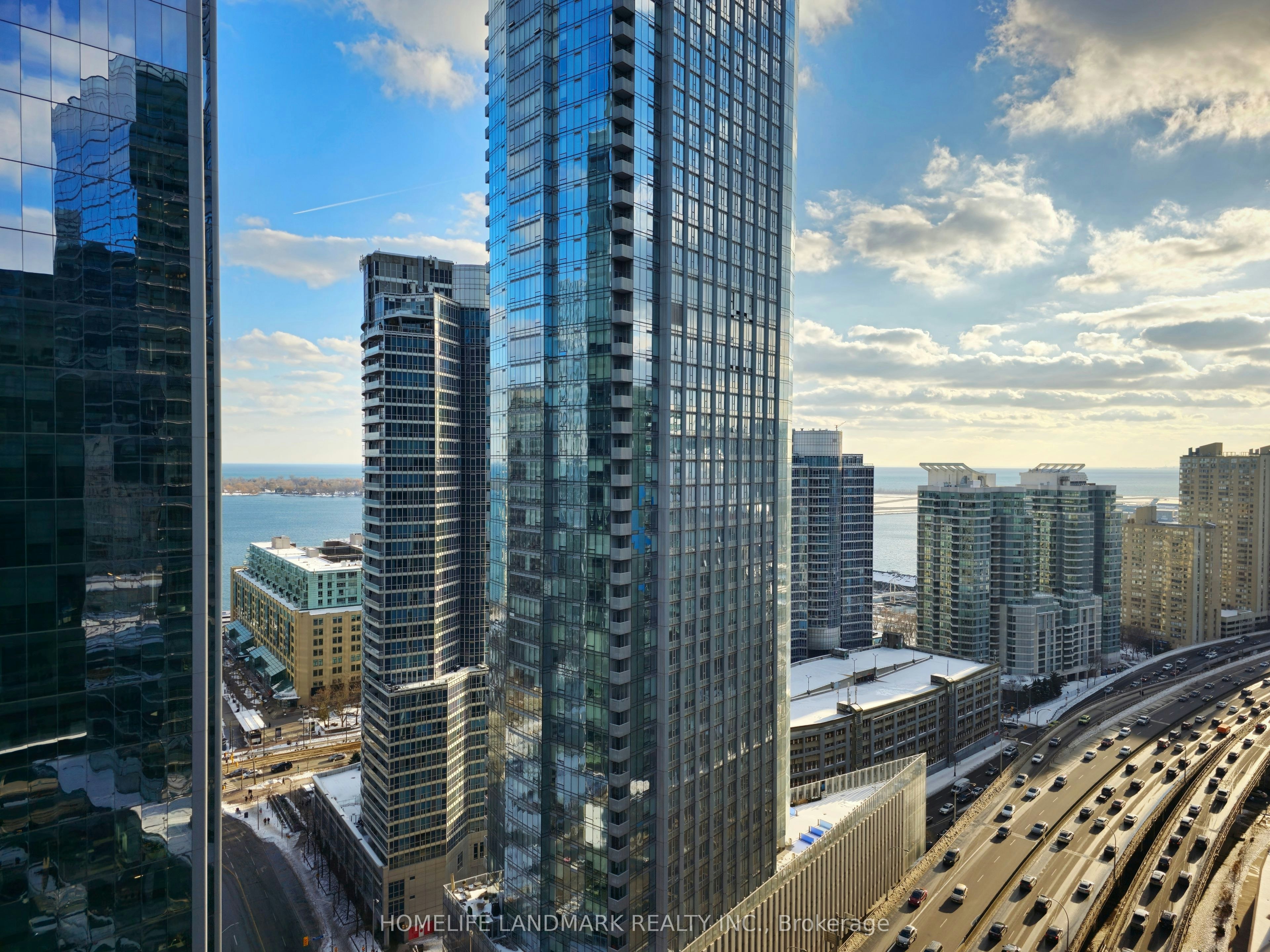 2410-55 Bremner Boulevard, Toronto, ON, M5J 0A6 - 14