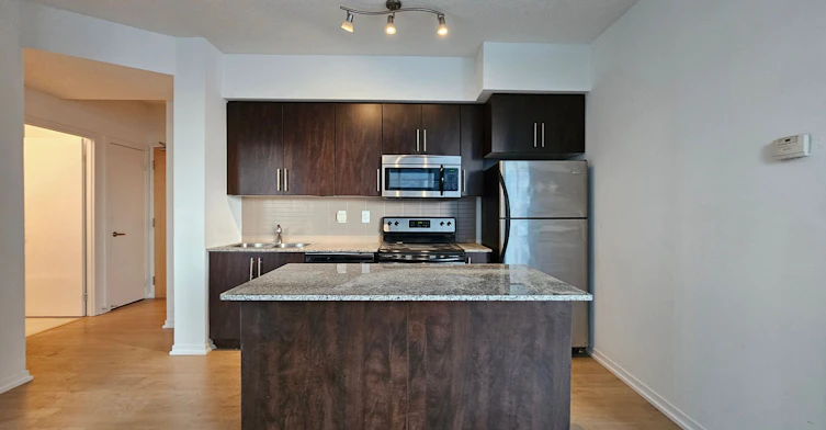 2410-55 Bremner Boulevard, Toronto, ON, M5J 0A6 - 4