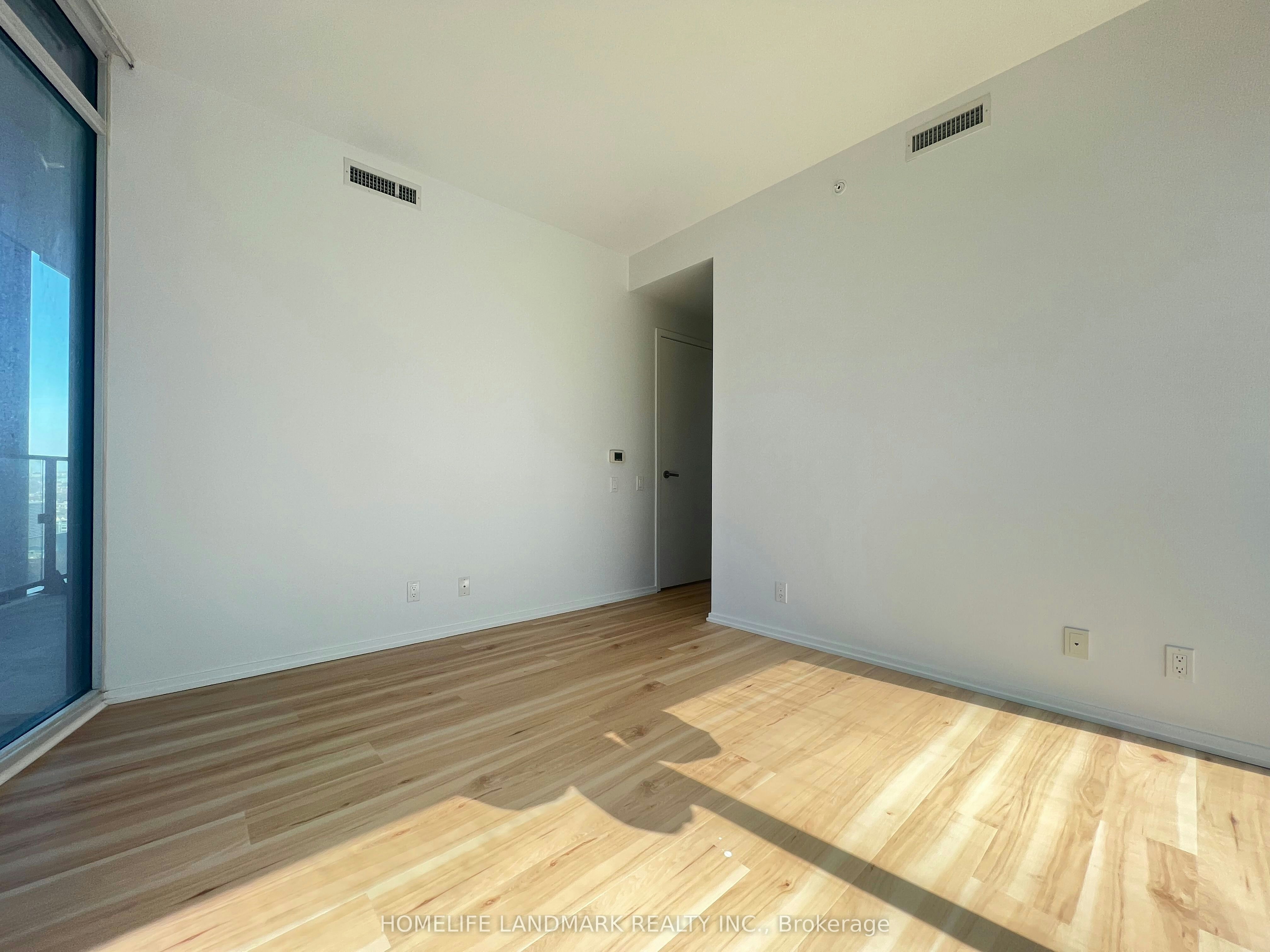 2301-125 Peter Street, Toronto, ON, M5V 2G9 - 3