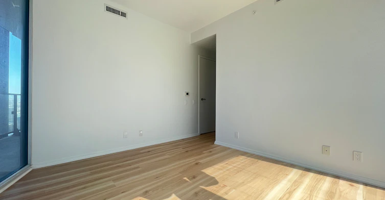 2301-125 Peter Street, Toronto, ON, M5V 2G9 - 3
