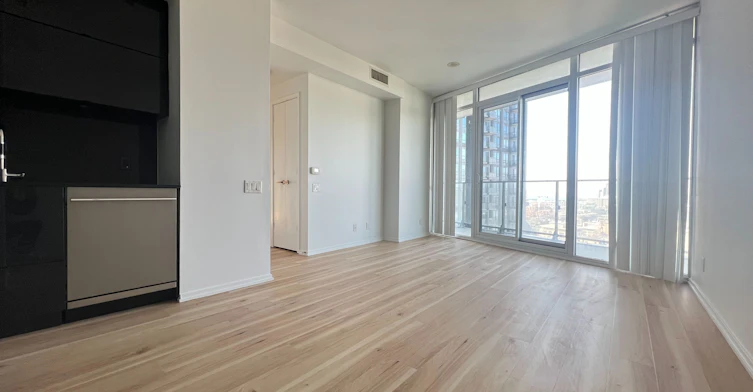2301-125 Peter Street, Toronto, ON, M5V 2G9 - 2