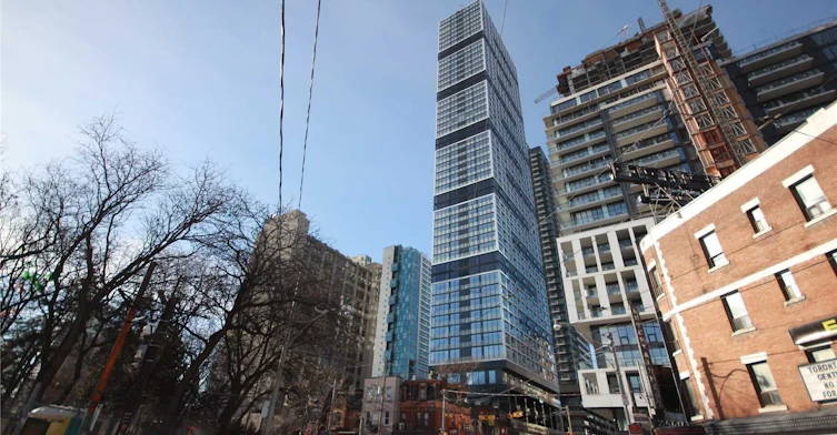 2507-181 Dundas Street E, Toronto, ON, N5A 1Z4