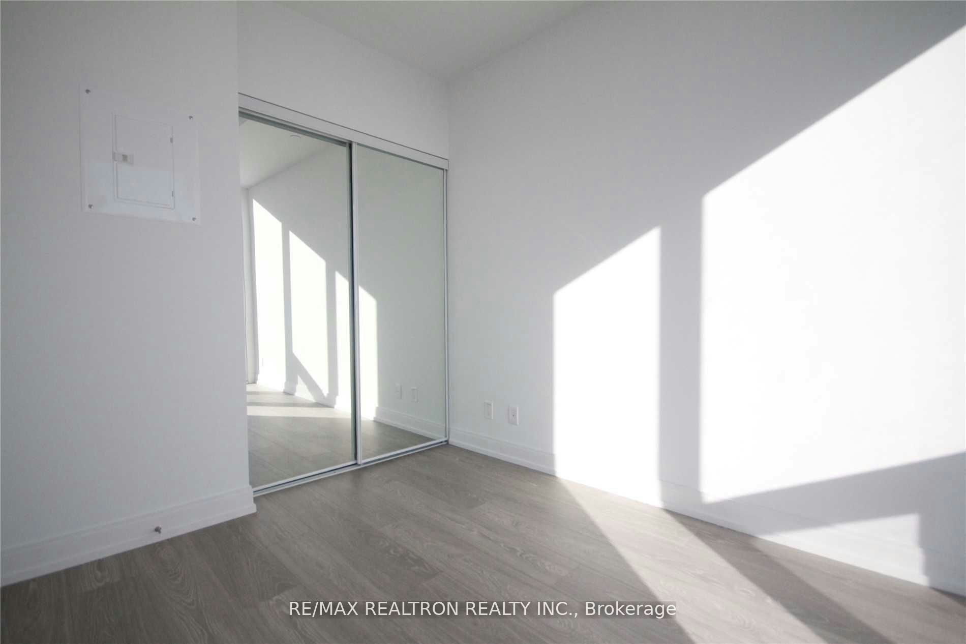 2507-181 Dundas Street E, Toronto, ON, N5A 1Z4 - 8