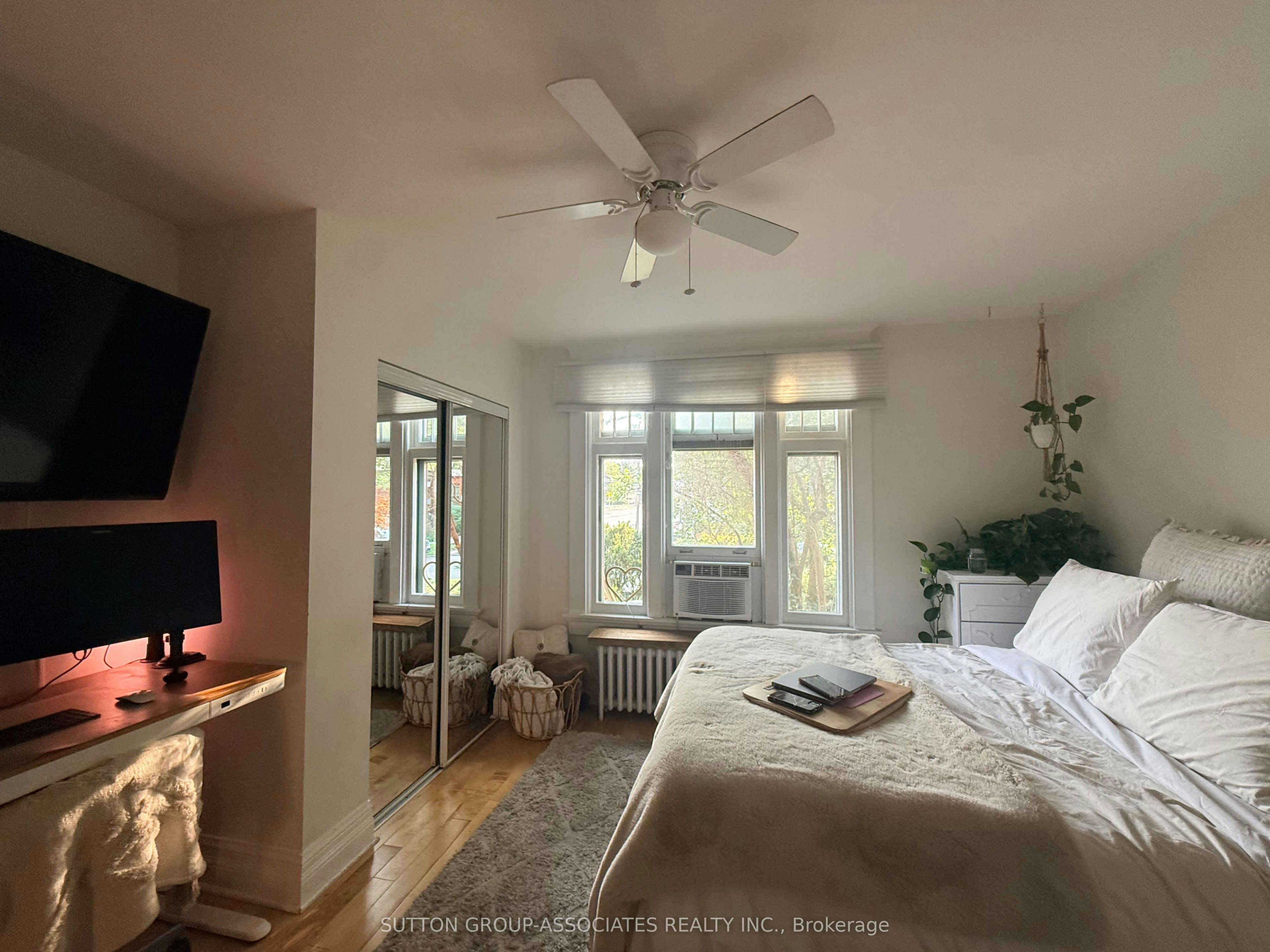 Main-184 Madison Avenue, Toronto, ON, M5R 2S5 - 11