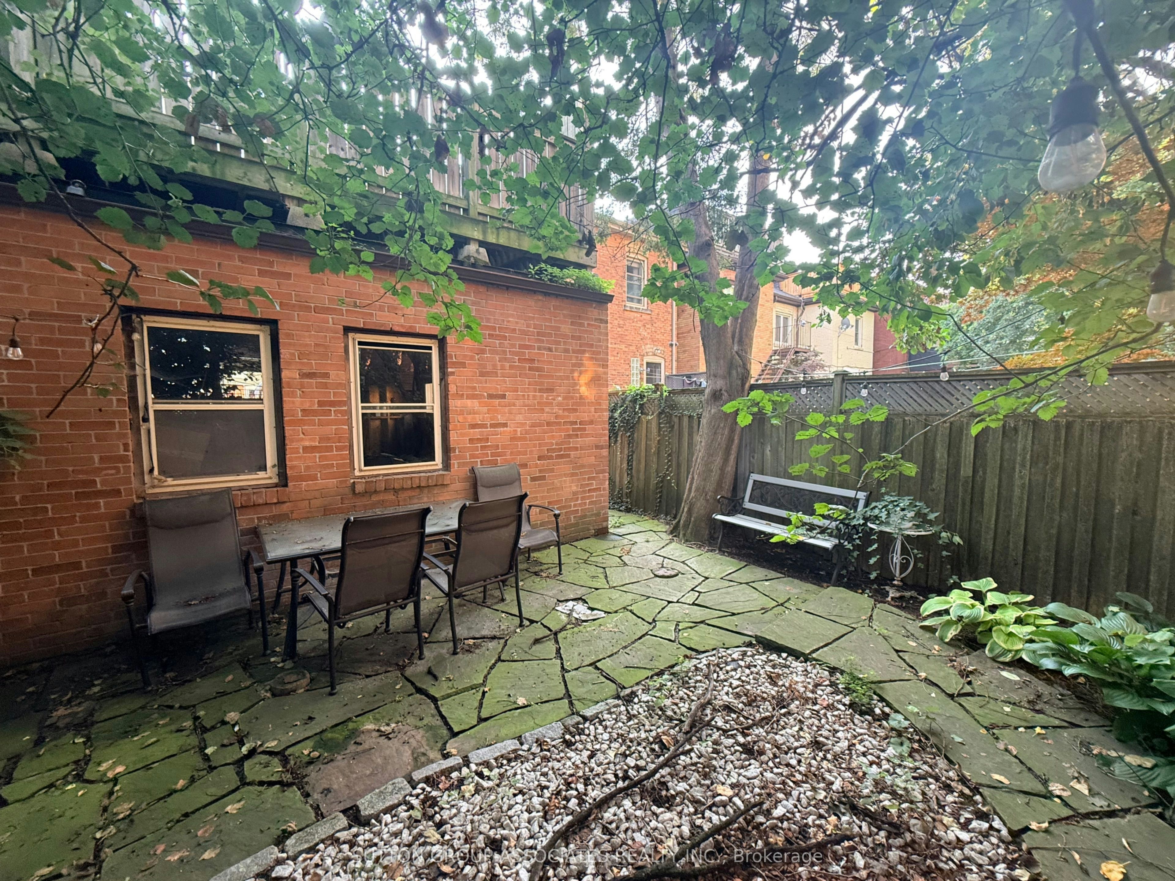 Main-184 Madison Avenue, Toronto, ON, M5R 2S5 - 13