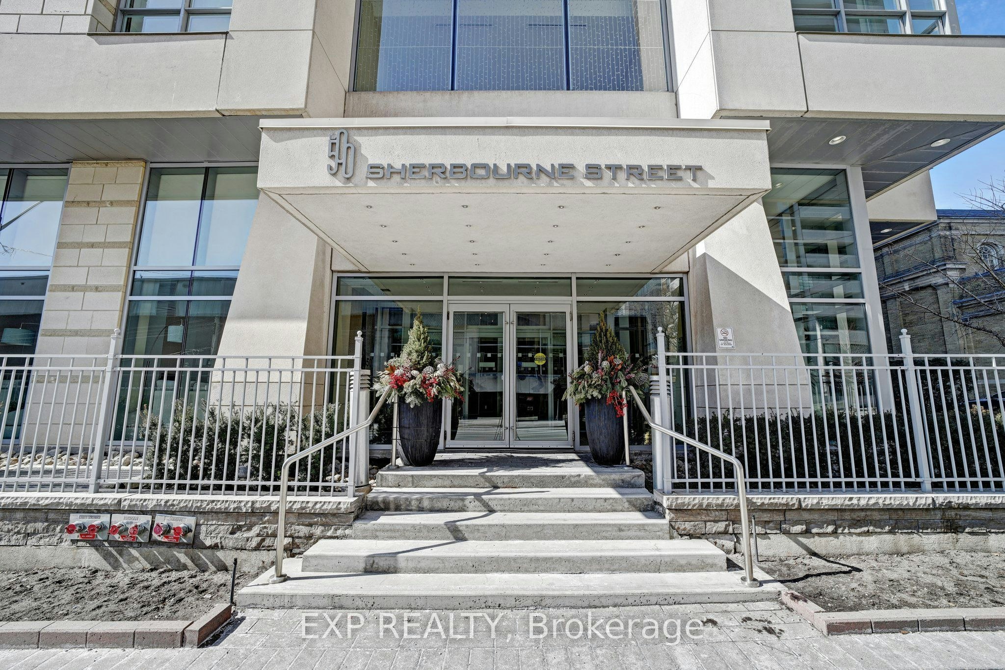 1810-500 Sherbourne Street, Toronto, ON, M4X 1L1 - 2