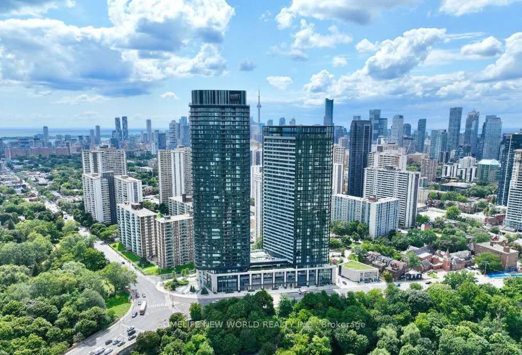 2220-585 Bloor Street E, Toronto, ON, M4W 0B3