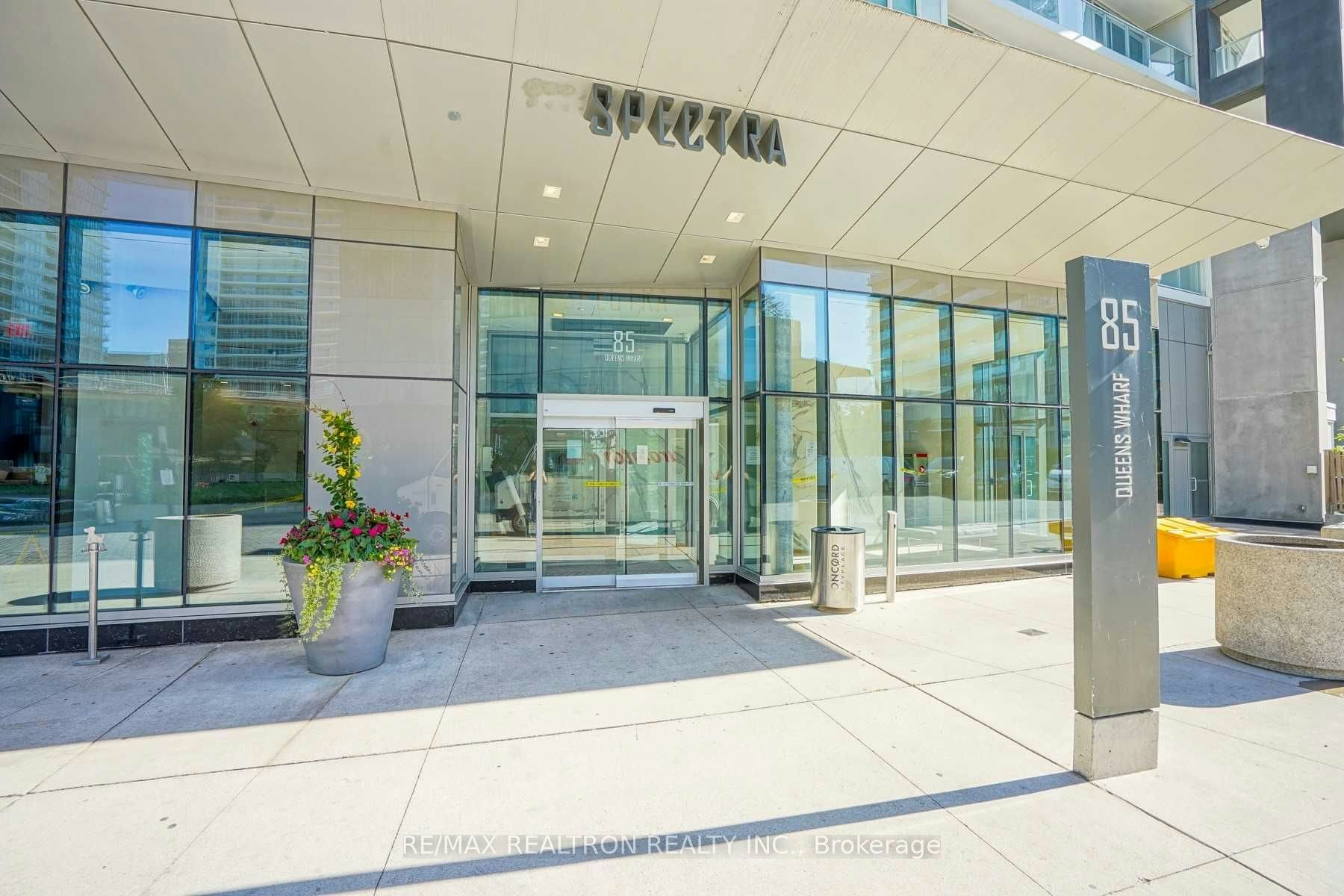 511-85 Queens Wharf Road, Toronto, ON, M5V 0J9 - 2