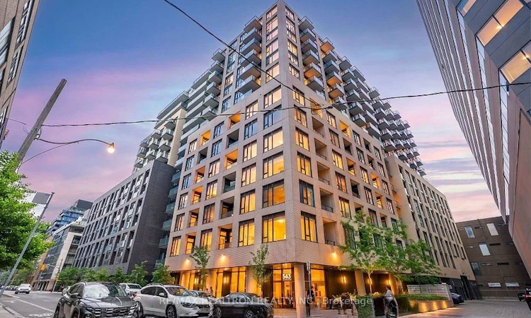 1427-543 Richmond Street W