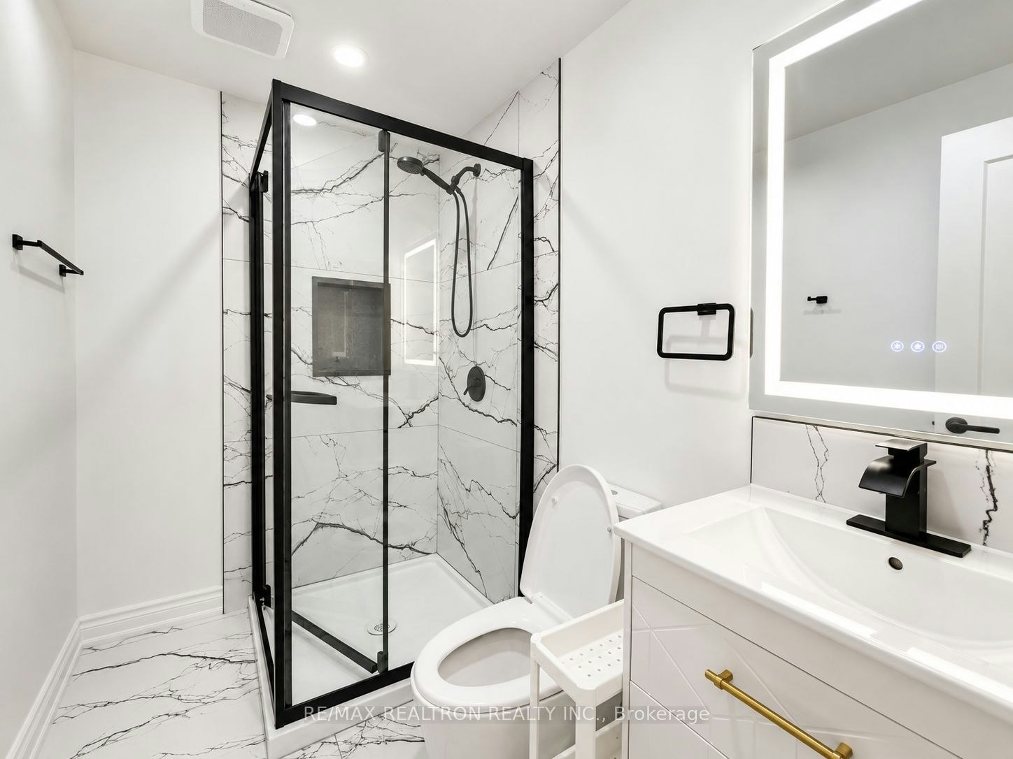 Lower-30 Lowbank Court, Toronto, ON, M2M 3A4 - 6