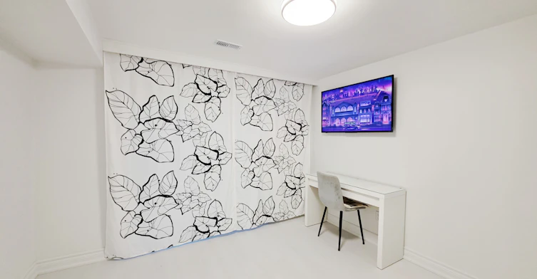Lower-30 Lowbank Court, Toronto, ON, M2M 3A4 - 2