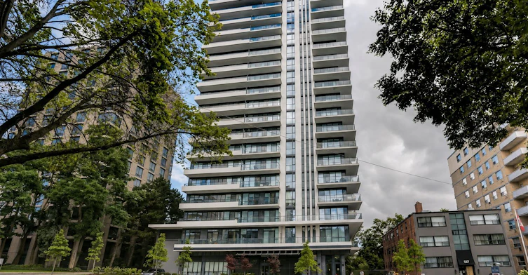 1806-609 Avenue Road, Toronto, ON, M4V 2K3