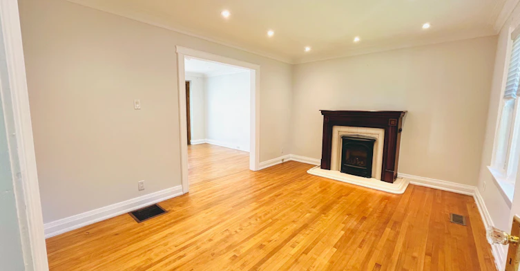 GROUND-121 Kingsdale Avenue, Toronto, ON, M2N 3W5 - 3