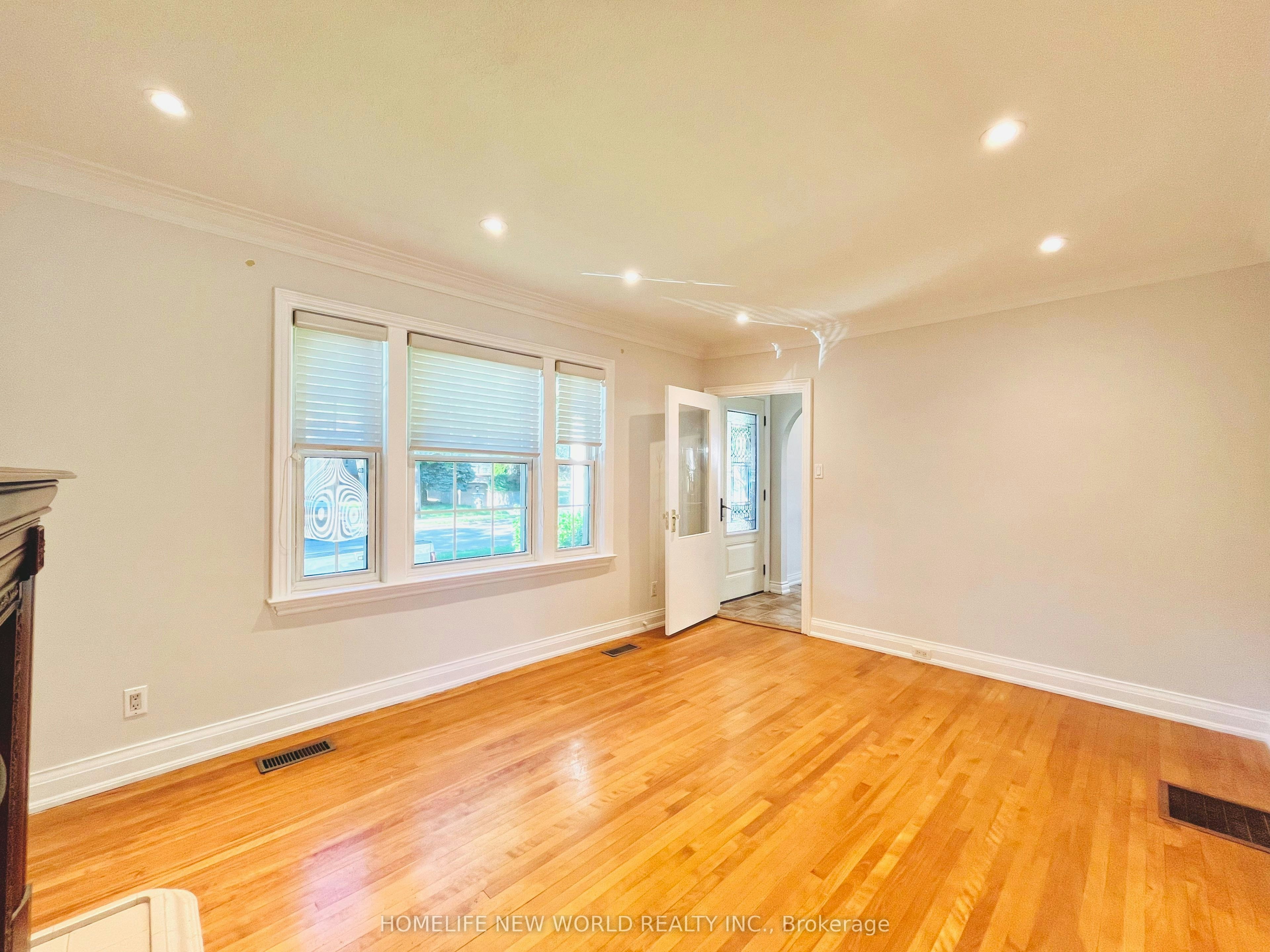 GROUND-121 Kingsdale Avenue, Toronto, ON, M2N 3W5 - 4