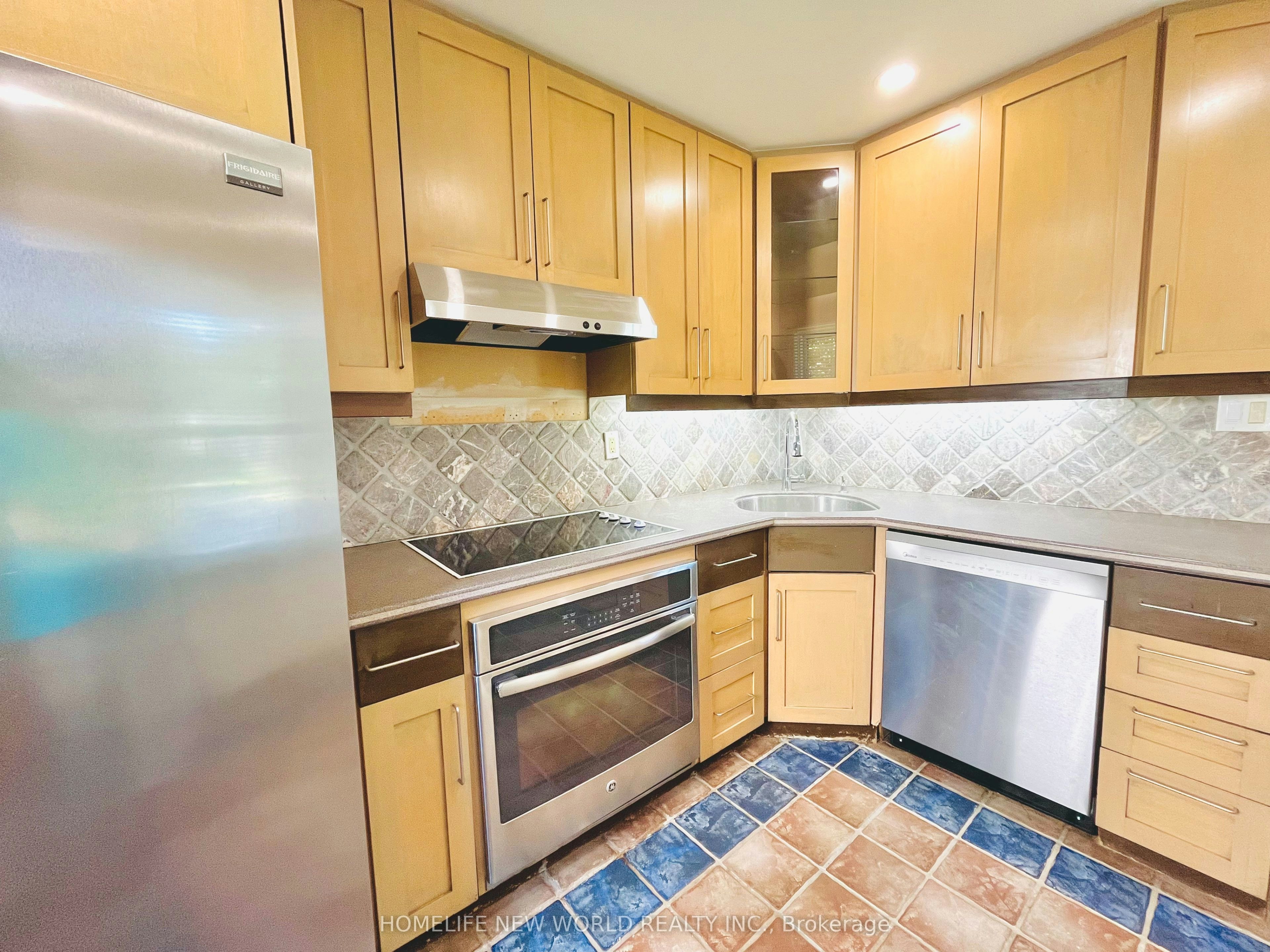 GROUND-121 Kingsdale Avenue, Toronto, ON, M2N 3W5 - 8