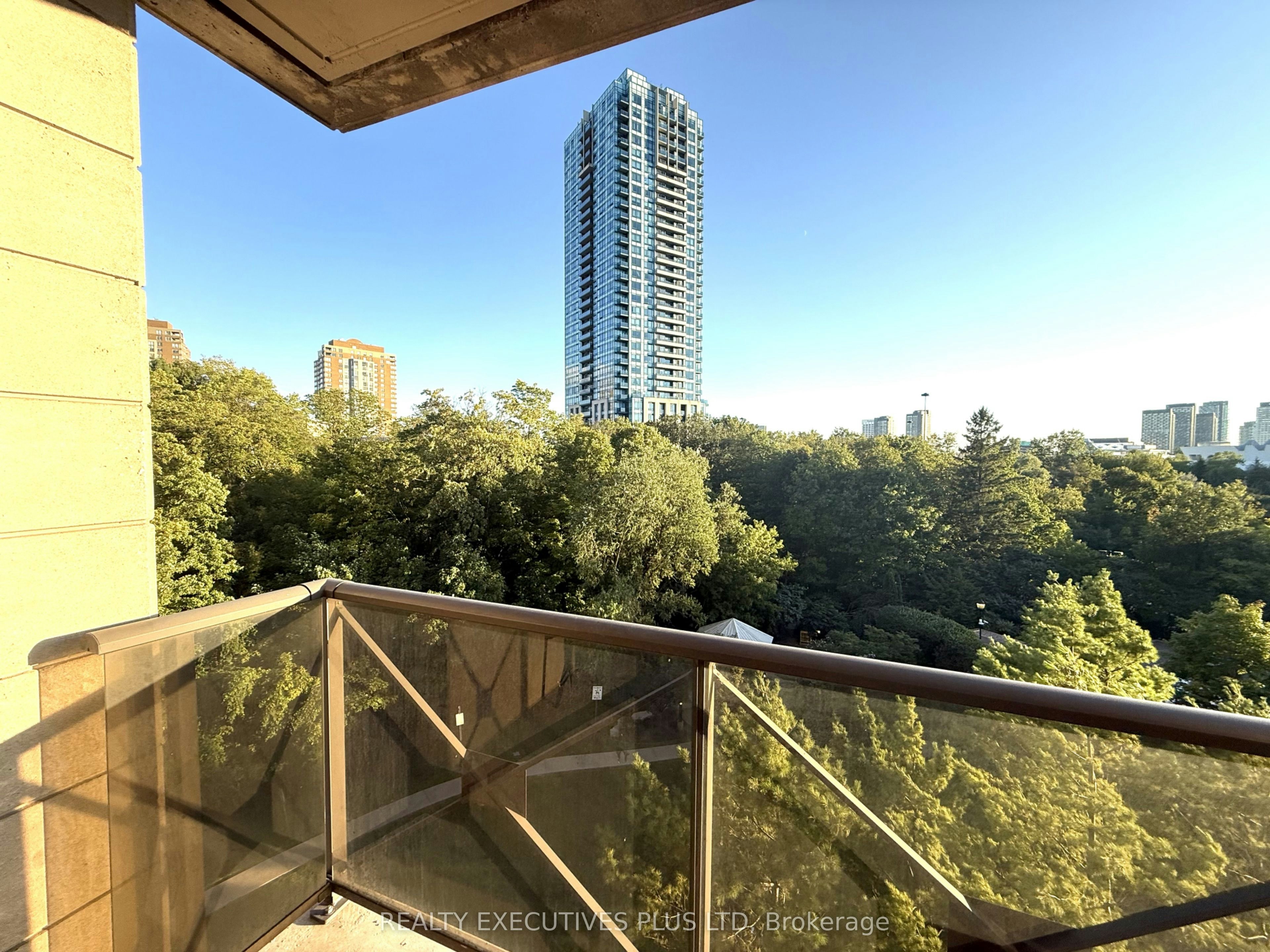 404-135 Wynford Drive, Toronto, ON, M3C 0J4 - 16