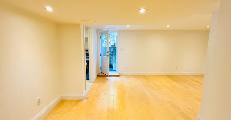 BSMT-121 Kingsdale Avenue, Toronto, ON, M2N 3W5 - 12