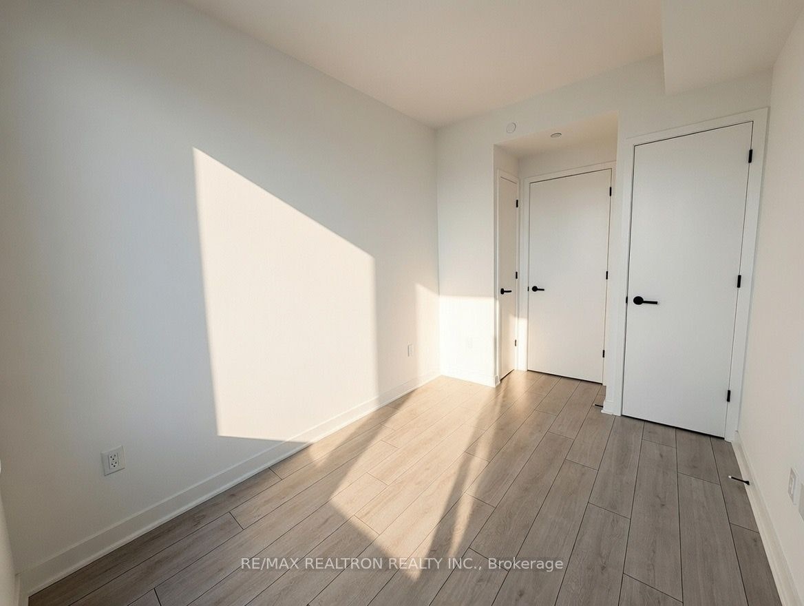 1905-55 Charles Street E, Toronto, ON, M4Y 0J1 - 8