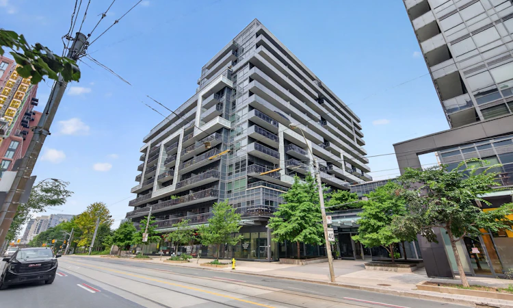 942-1030 King Street W