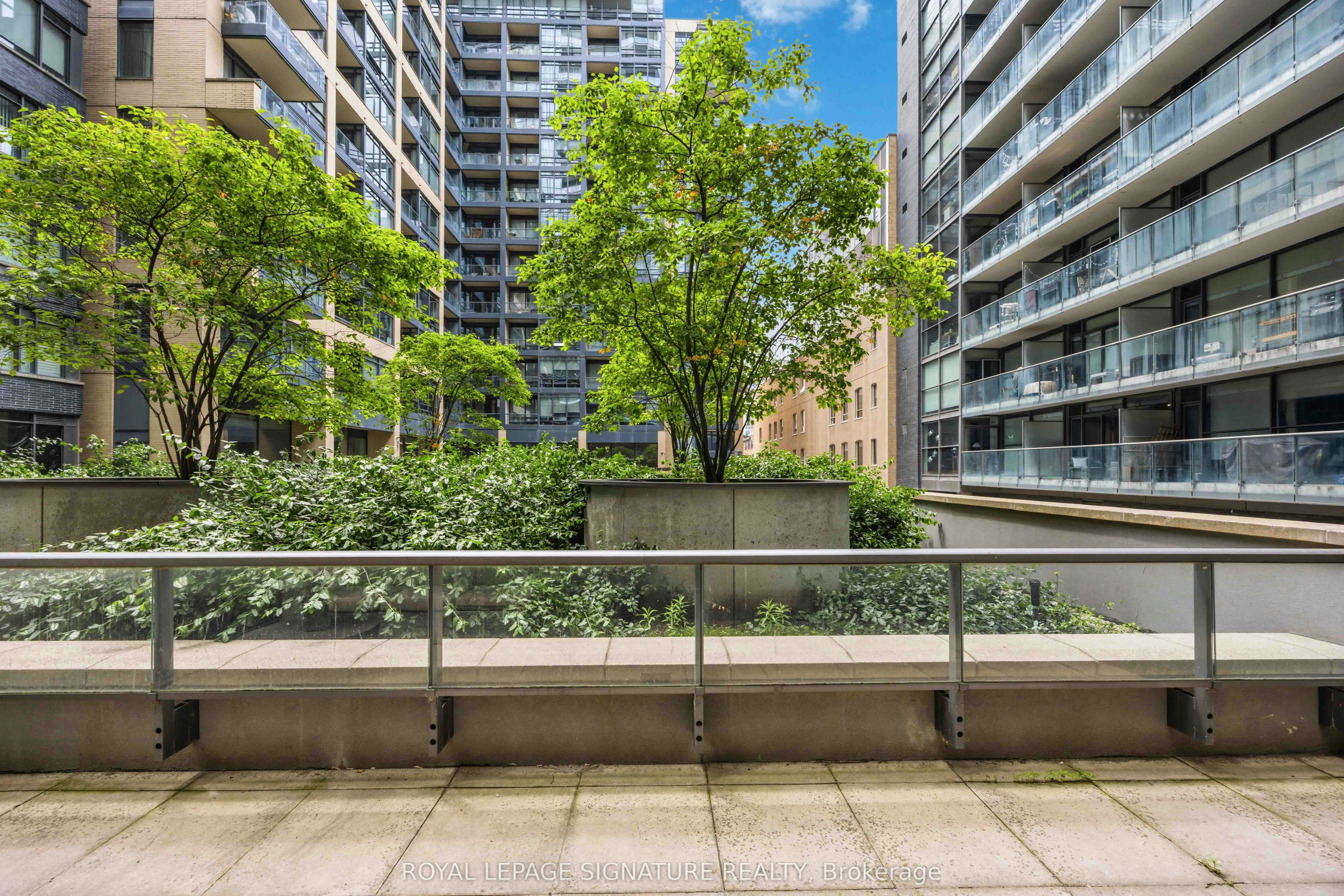 202-8 Charlotte Street, Toronto, ON, M5V 0K4 - 29