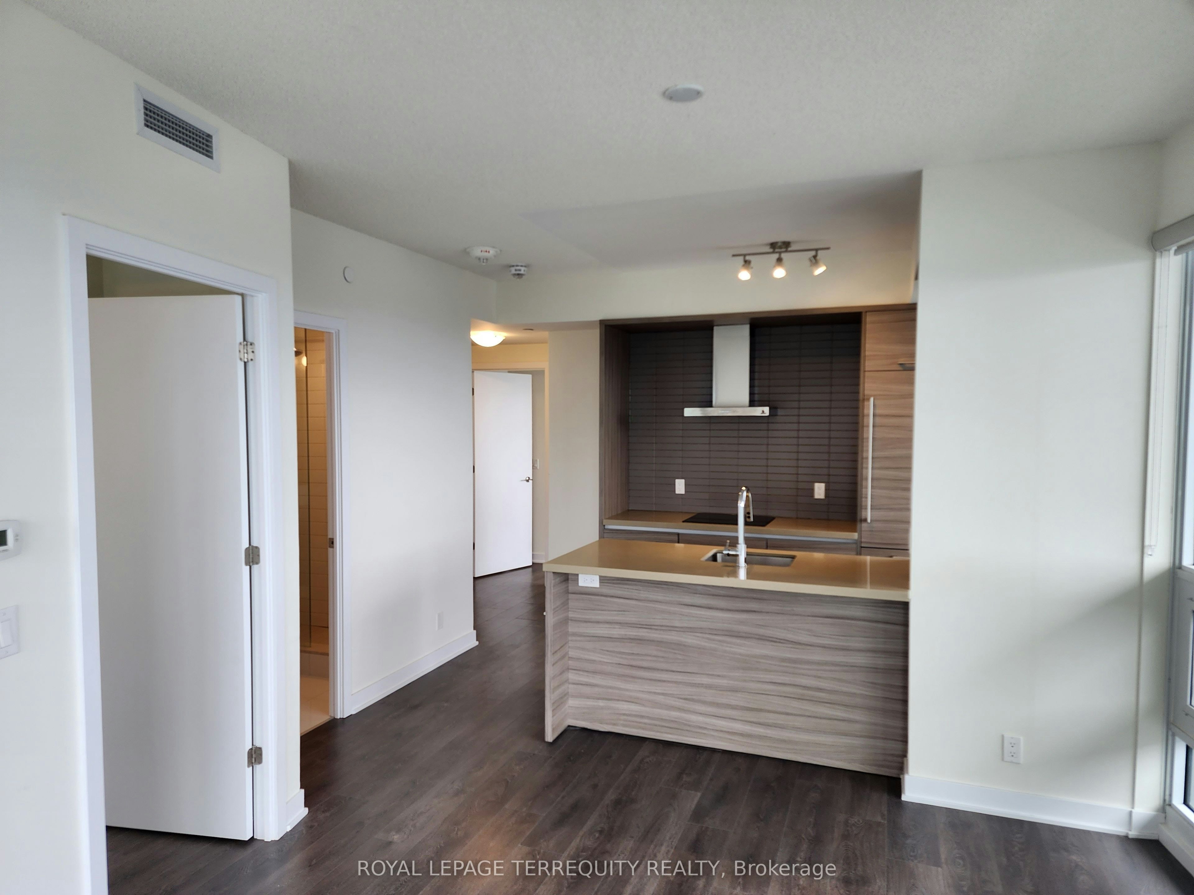 3803-2221 Yonge Street, Toronto, ON, M4S 0B8 - 7