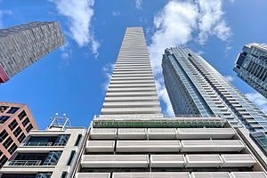 3803-2221 Yonge Street, Toronto, ON, M4S 0B8 - 2