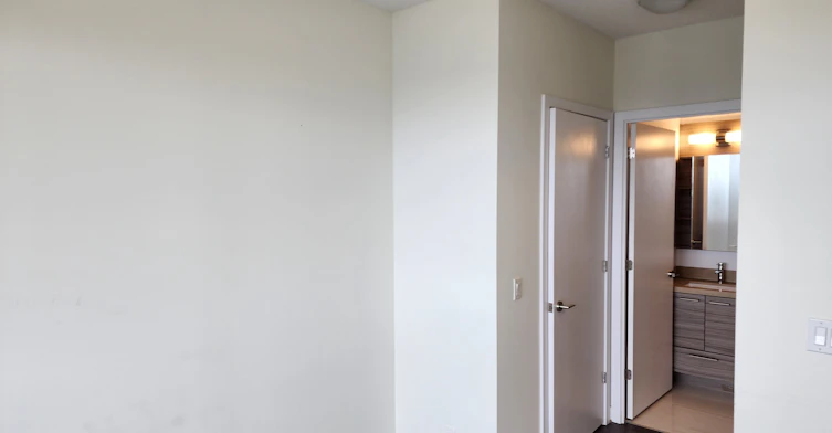 3803-2221 Yonge Street, Toronto, ON, M4S 0B8 - 10