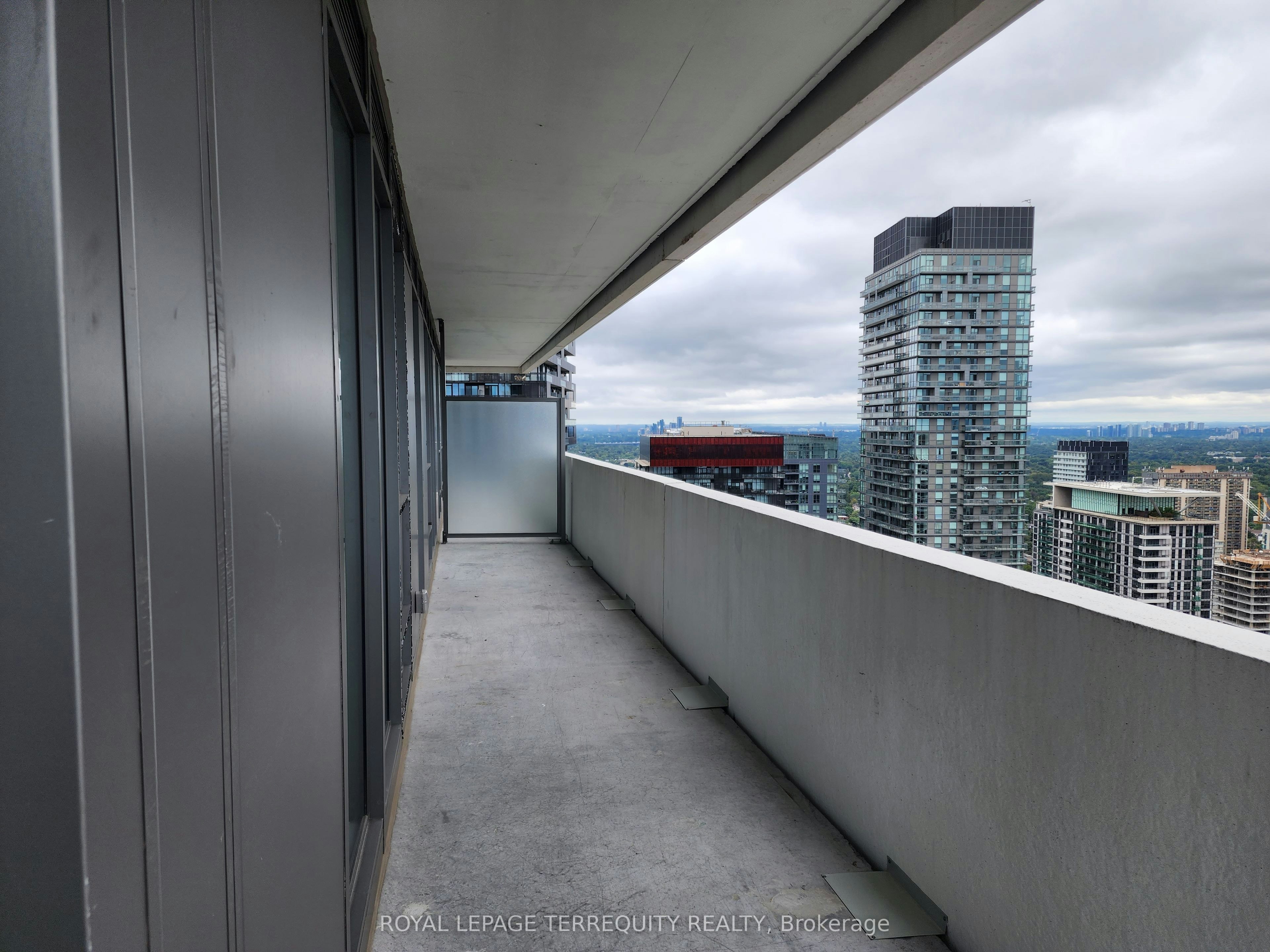 3803-2221 Yonge Street, Toronto, ON, M4S 0B8 - 12