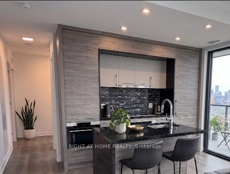 1910-29 Green Trail Court, Toronto, ON, M2K 0J9 - 12