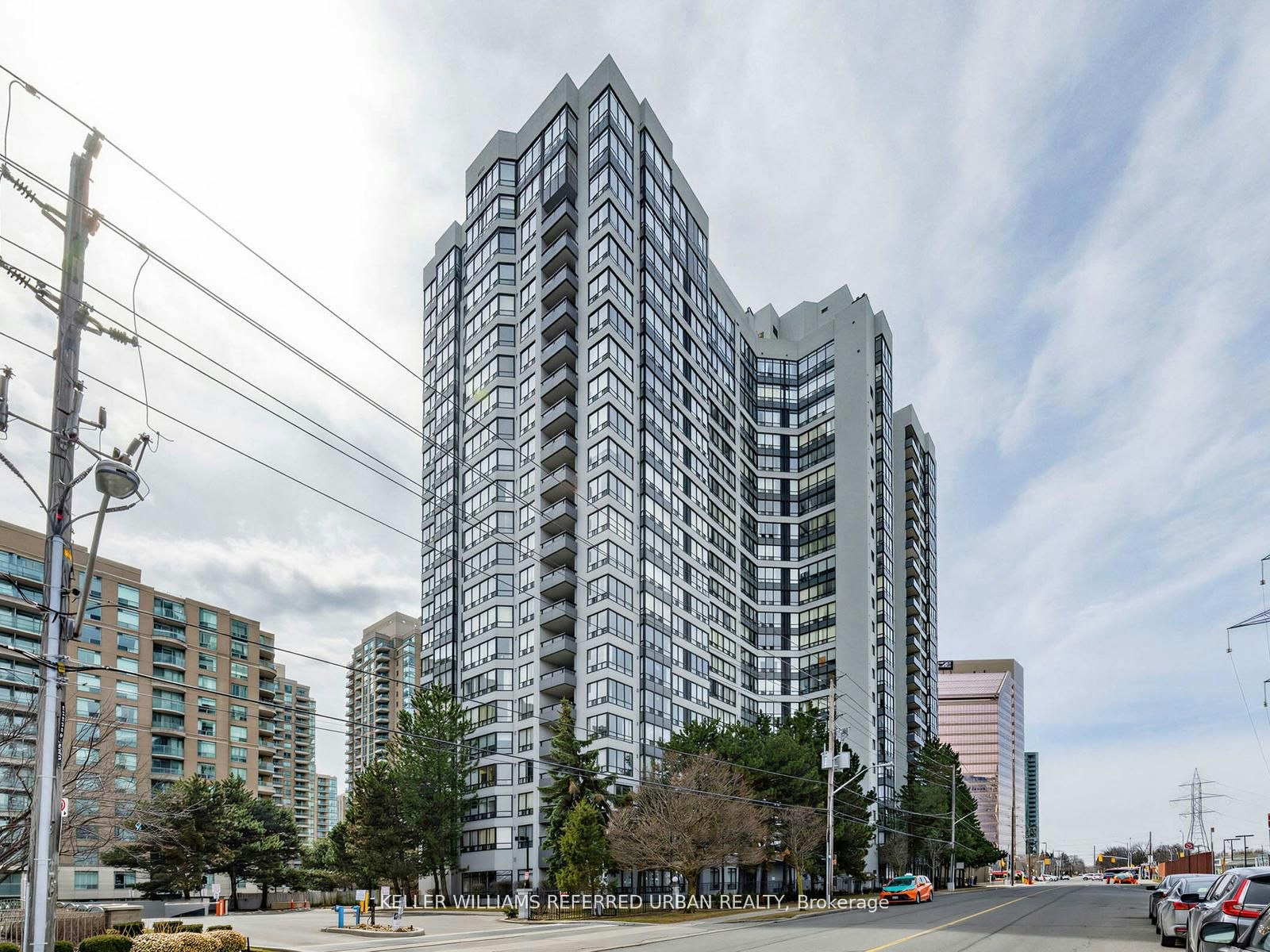 217-7 Bishop Avenue, Toronto, ON, M2M 4J4