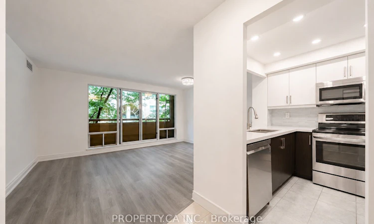 207-99 Hayden Street N