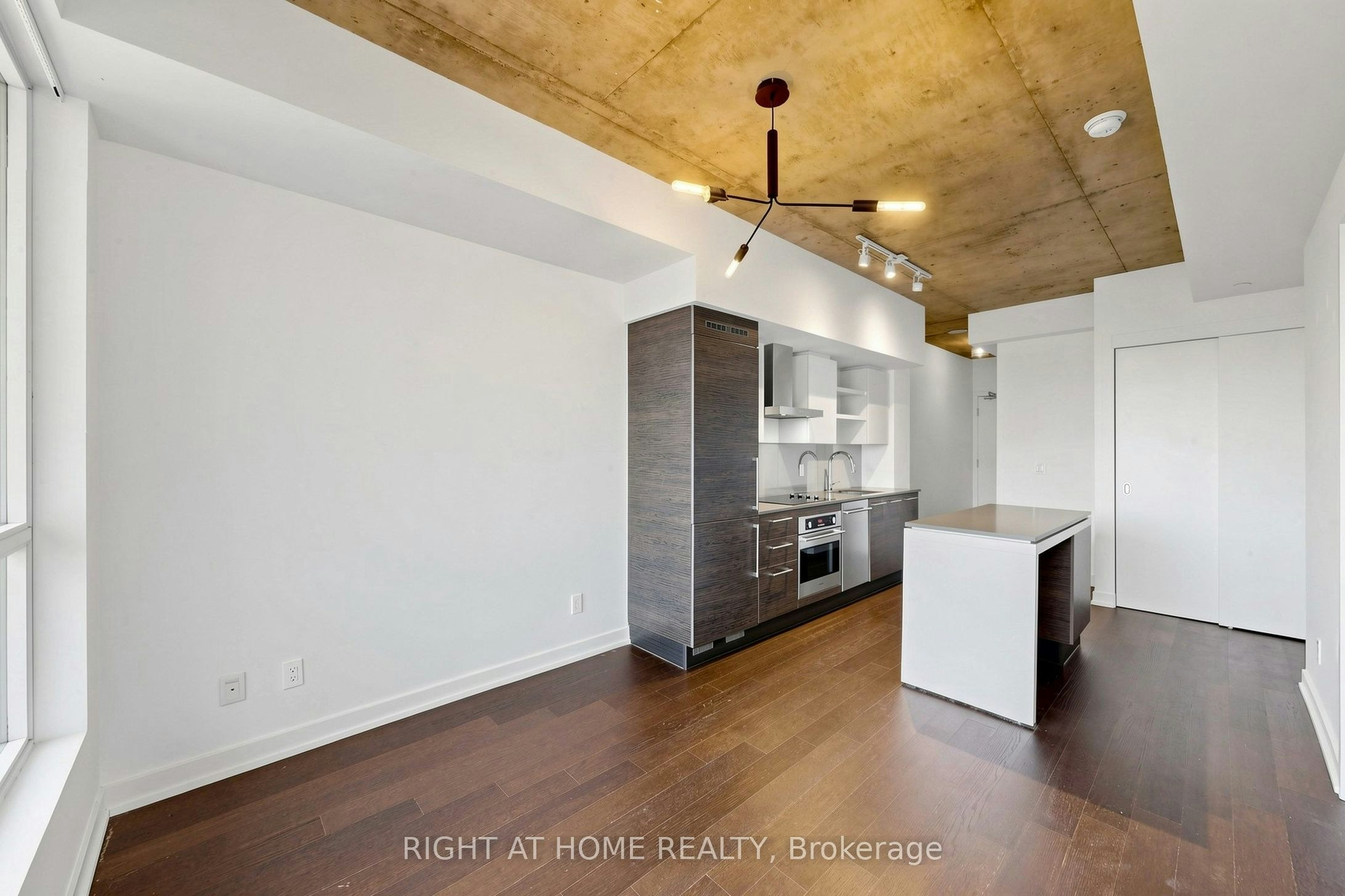 512-1030 King Street W, Toronto, ON, M6K 3N3 - 5