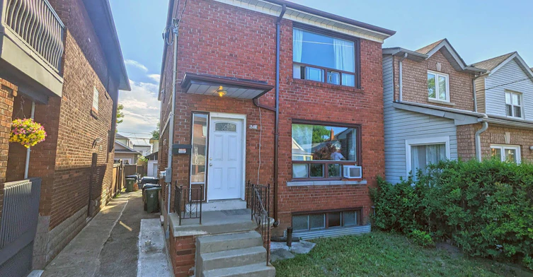Main-242 Robina Avenue, Toronto, ON, M6C 3Z1