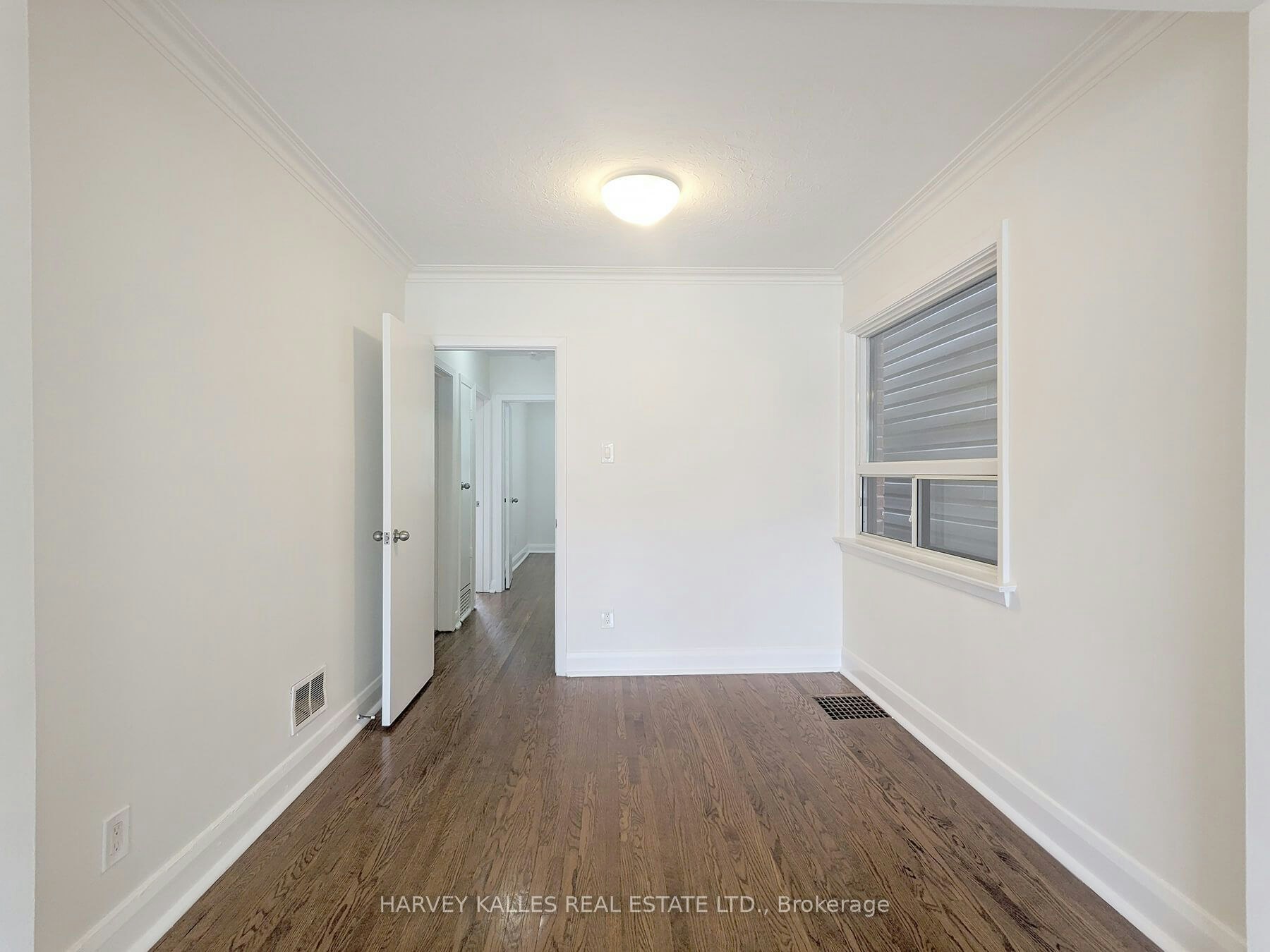 Main-242 Robina Avenue, Toronto, ON, M6C 3Z1 - 6