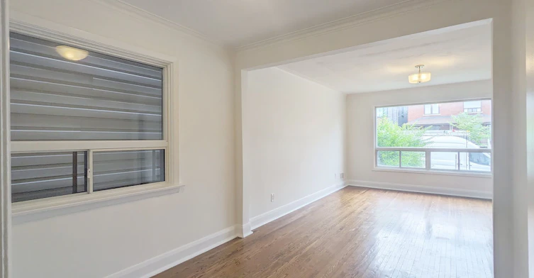 Main-242 Robina Avenue, Toronto, ON, M6C 3Z1 - 4