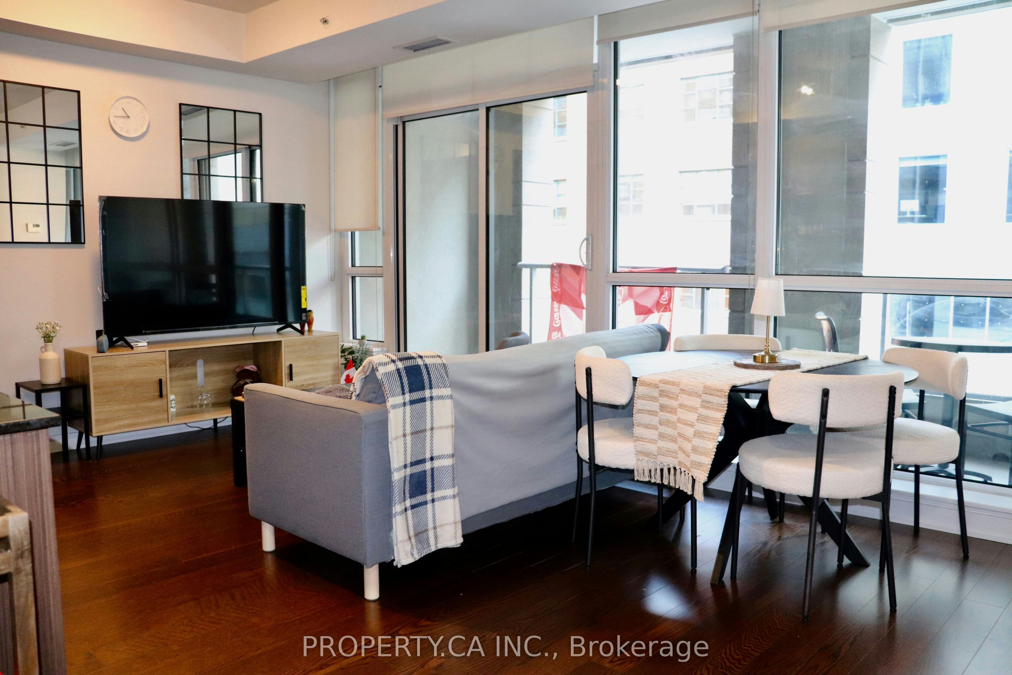 318-199 Richmond Street, Toronto, ON, M5V 0H4 - 2