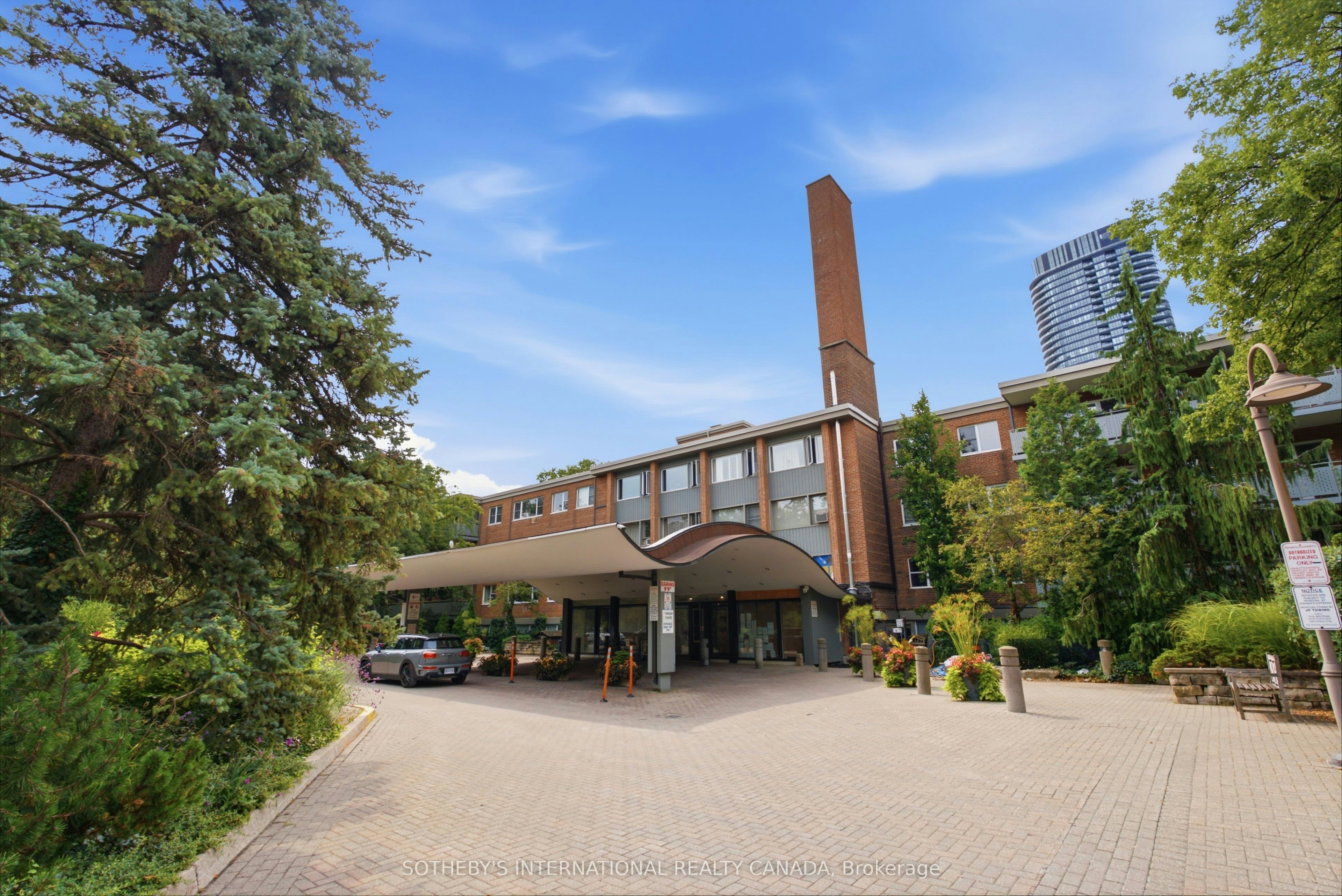 947-21 Dale Avenue, Toronto, ON, M4W 1K3