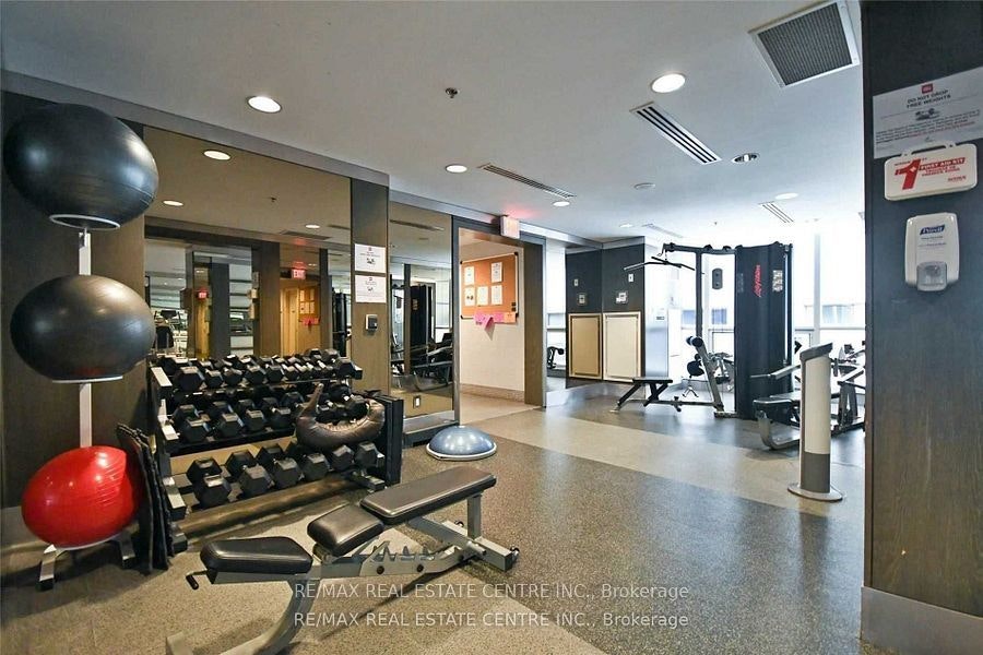 1611-25 Carlton Street, Toronto, ON, M5B 1L4 - 16